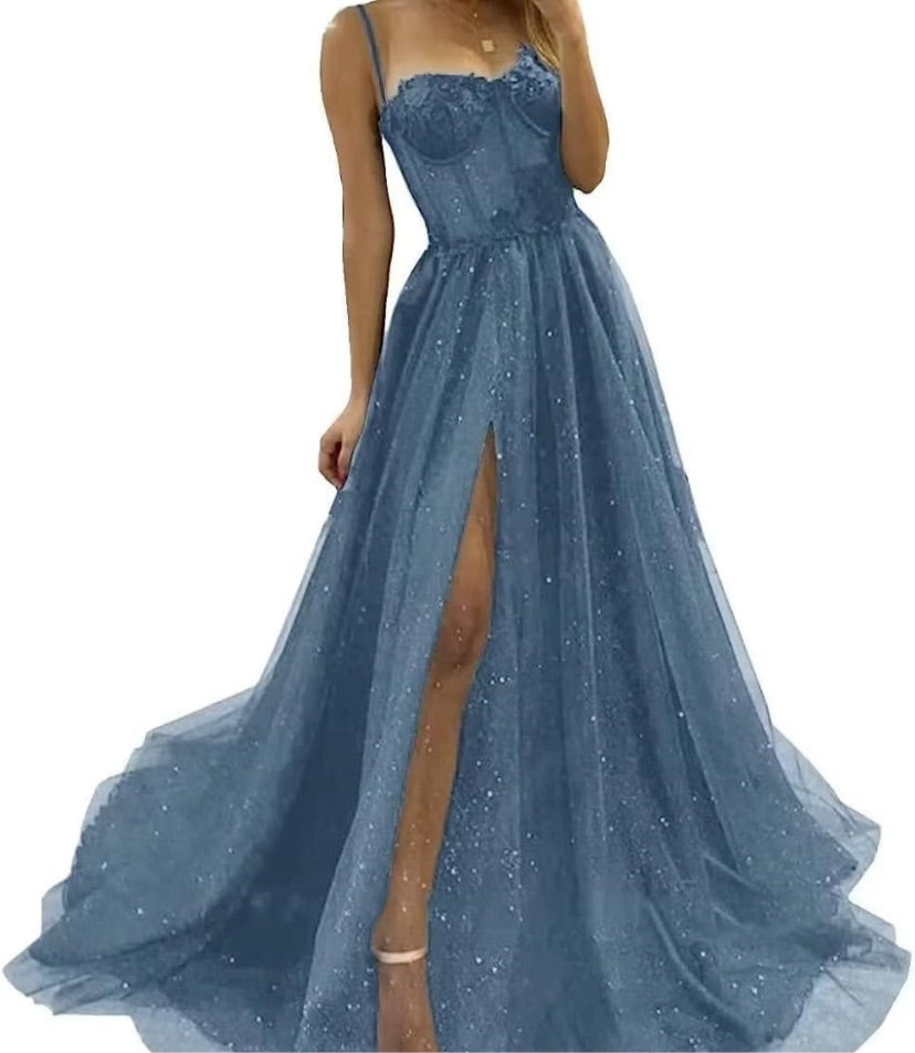 Women’s tulle sweetheart formal gown with slit