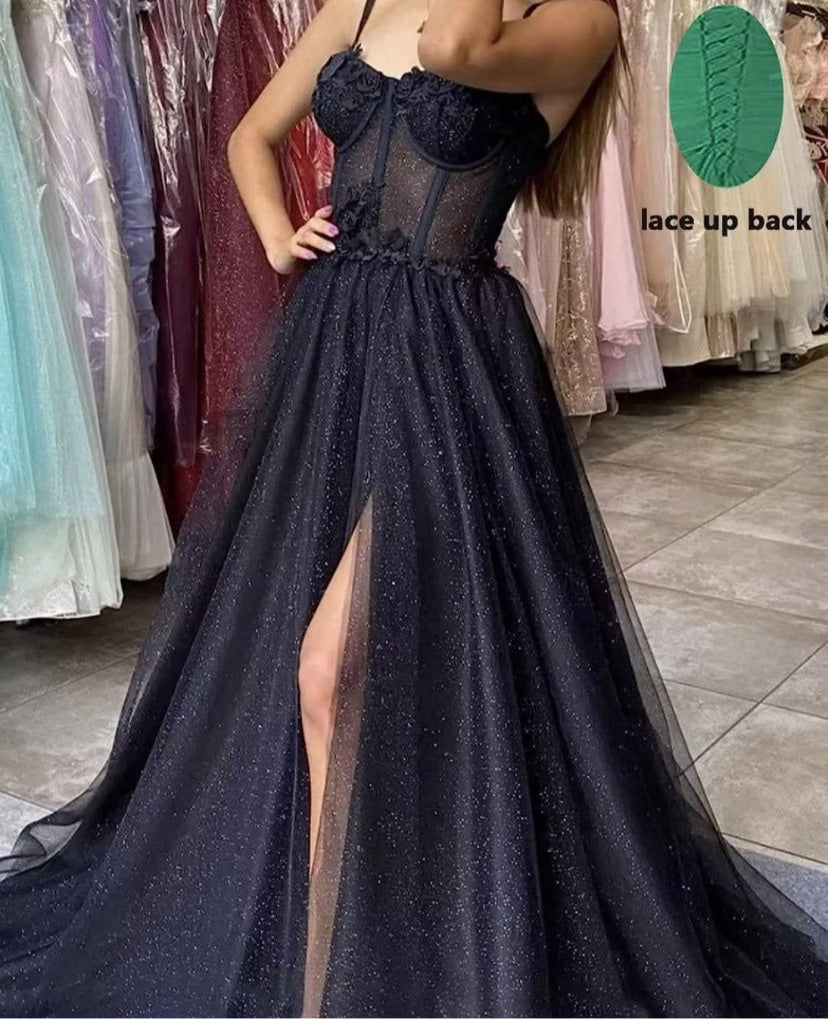 Women’s tulle sweetheart formal gown with slit