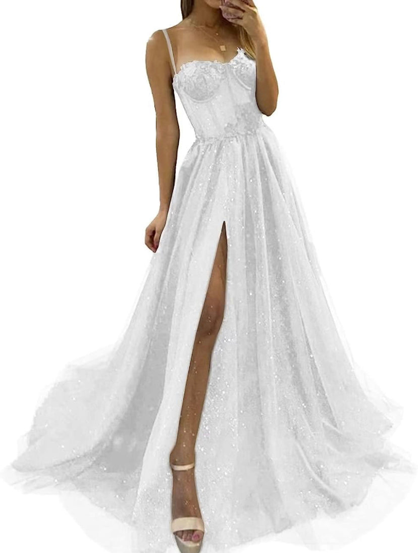 Women’s tulle sweetheart formal gown with slit