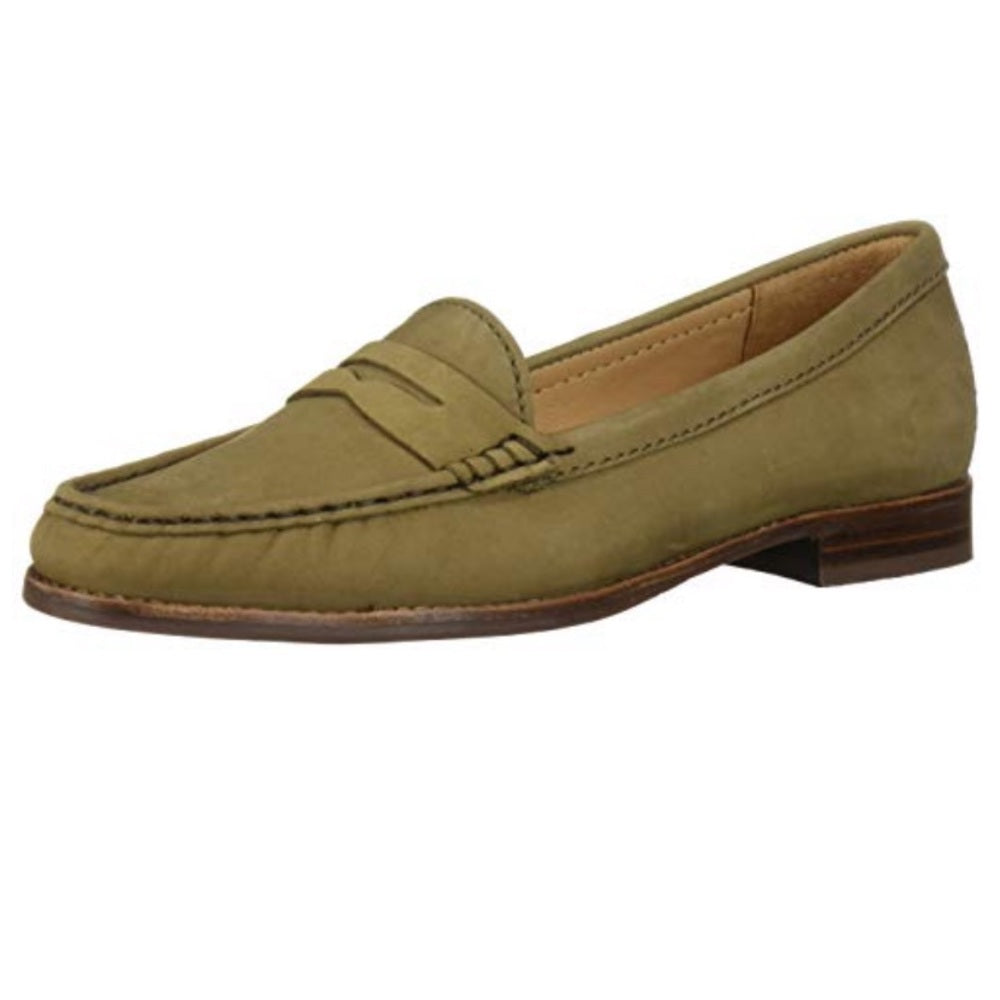 Woman’s size 5 Driver club penny loafers